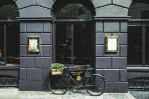  Hertford House  Хертфорд